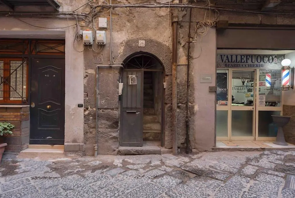 The Little House 6 - In The Heart Of Naples Apartment