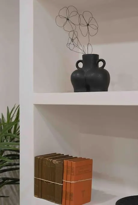 The Little House 6 - In The Heart Of Naples Apartment
