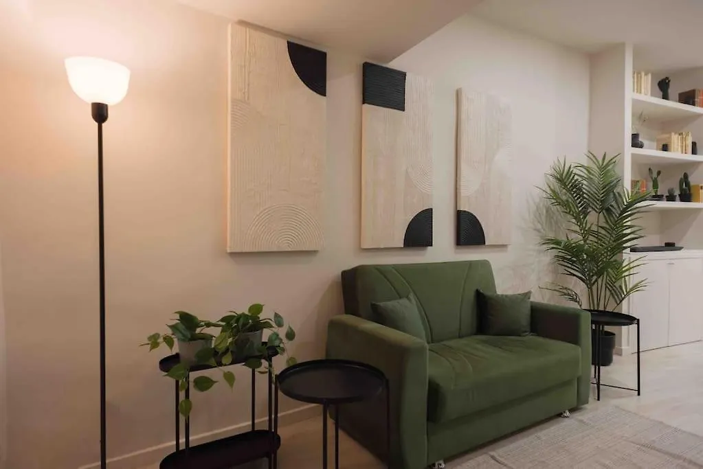 The Little House 6 - In The Heart Of Naples Apartment